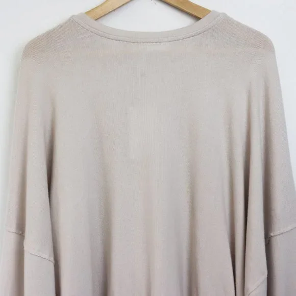 NWT Lovers + Friends Slouchy Raw Edge Sweatshirt Pullover Soft Beige Ivory Small - Picture 7 of 8